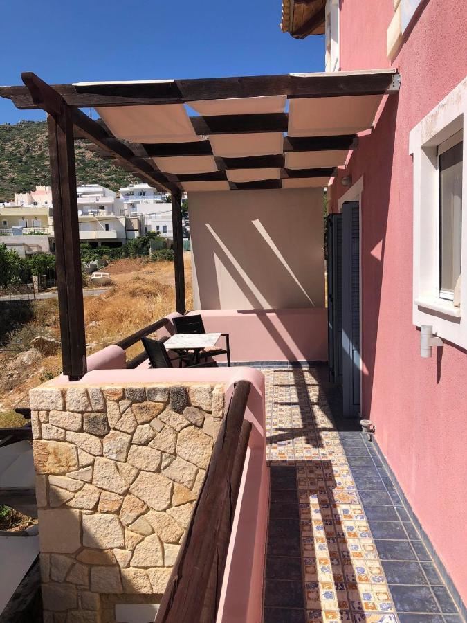 דירות פליאוחורה Pink House מראה חיצוני תמונה